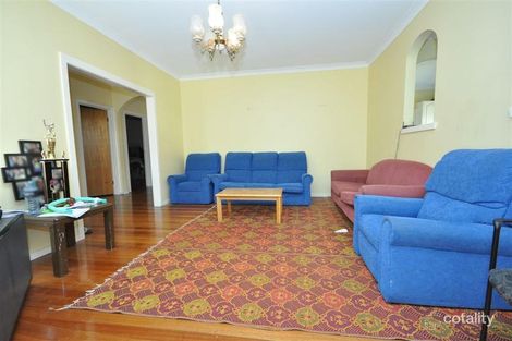 Property photo of 4 Mitford Crescent Craigieburn VIC 3064