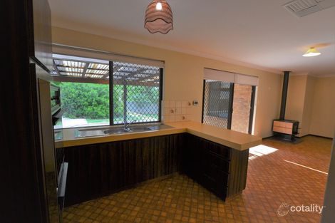 Property photo of 5 Fordham Drive Swan View WA 6056