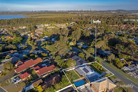 Property photo of 4 Armidale Crescent Helensvale QLD 4212