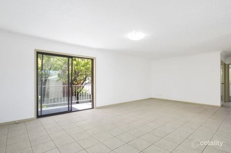 Property photo of 2/4 Rose Street Southport QLD 4215
