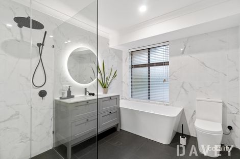 Property photo of 32 Claygate Way Kingsley WA 6026