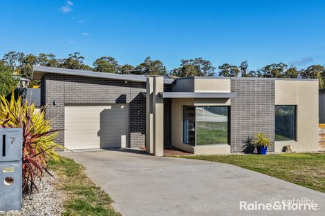 Property photo of 7 Dianella Drive Blackmans Bay TAS 7052