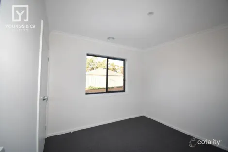 Property photo of 10 Sunflower Drive Mooroopna VIC 3629