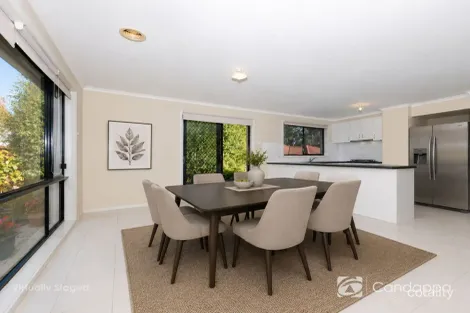 Property photo of 23 Miller Close Drouin VIC 3818
