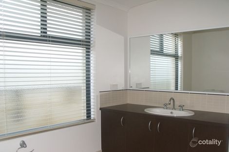 Property photo of 6 Gilbreth Bend Tapping WA 6065