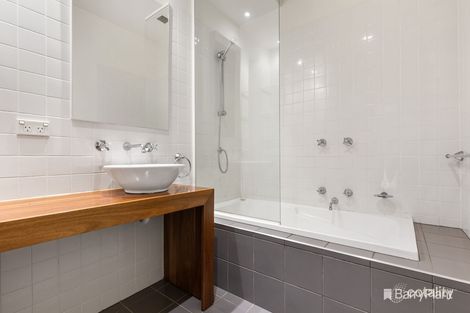 605/166 Wellington Pde, East Melbourne, VIC 3002