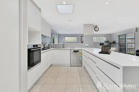 Property photo of 3 Ajax Court Mill Park VIC 3082