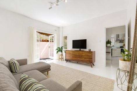 Property photo of 2/2 Seaview Street Waverley NSW 2024