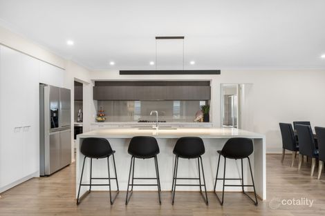 Property photo of 11 Pavillion Circuit Sunbury VIC 3429