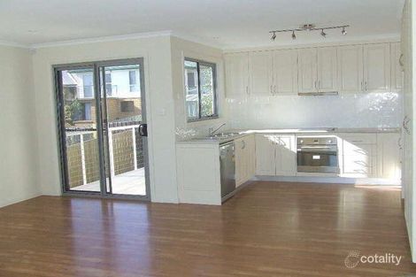 Property photo of 2/20 Topham Street Rose Bay TAS 7015