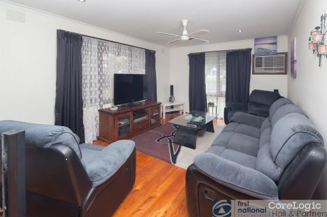 Property photo of 152 James Cook Drive Endeavour Hills VIC 3802