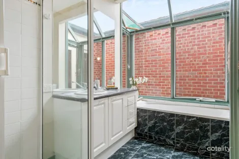 Property photo of 1/42 Arthur Street Aberfeldie VIC 3040