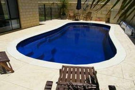 Property photo of 34 Crosthwait Circle Tapping WA 6065