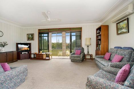 Property photo of 15 Emily Street Marks Point NSW 2280