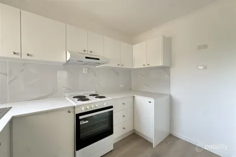 Property photo of 2/38 Ilya Street Macgregor QLD 4109