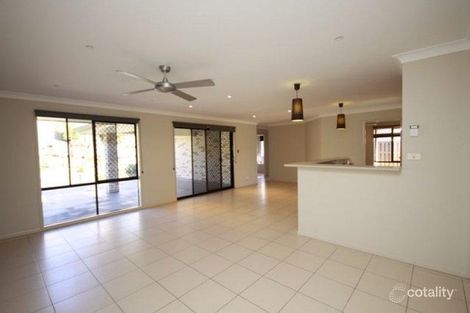 Property photo of 28 Faraday Crescent Pacific Pines QLD 4211
