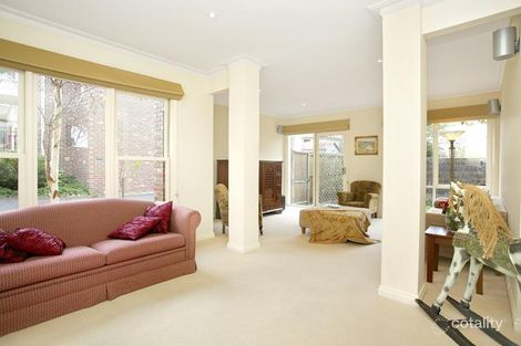 Property photo of 3/8 Hamel Street Box Hill South VIC 3128