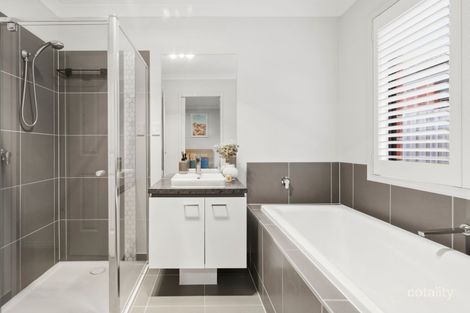 Property photo of 95 Coastside Drive Armstrong Creek VIC 3217