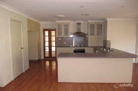 Property photo of 61 Saddle Place Royalla NSW 2620