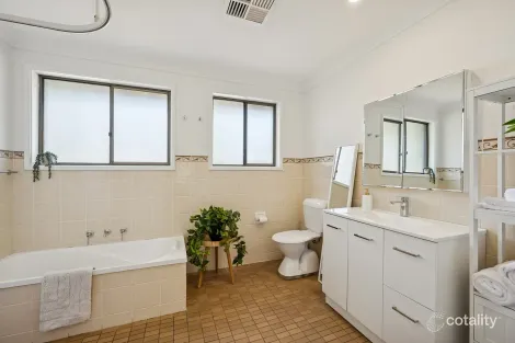 Property photo of 190 Blaxland Road Wentworth Falls NSW 2782