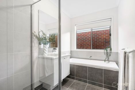 Property photo of 62 Abode Street Armstrong Creek VIC 3217