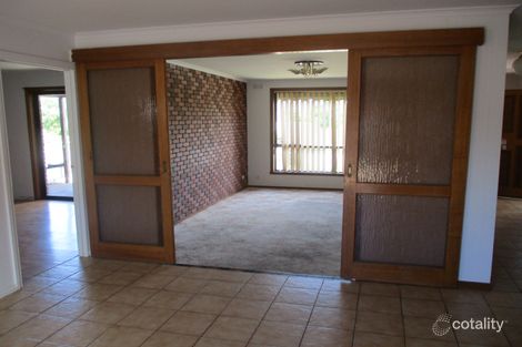 Property photo of 34 Fairfax Circuit Albanvale VIC 3021