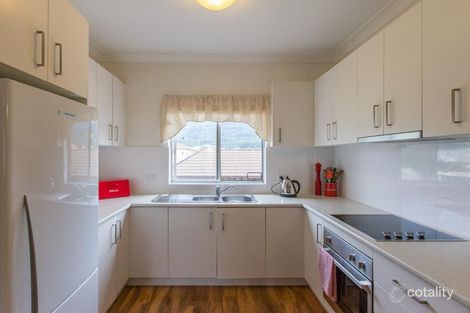 Property photo of 4/4 Gray Street Woonona NSW 2517