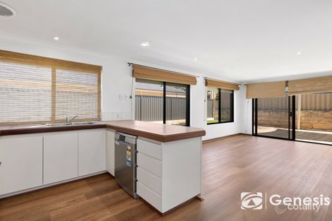 Property photo of 18 Guilfoyle Green Cloverdale WA 6105