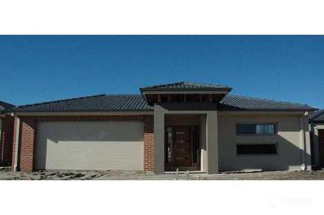 93 Brookwater Pde, Lyndhurst, VIC 3975