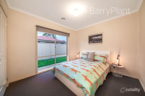 Property photo of 6 Mitchell Close Pakenham VIC 3810