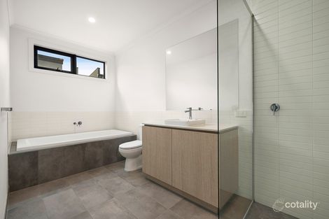 Property photo of 80 Oakden Crescent St Albans VIC 3021