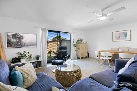 Property photo of 2/22 Peter Parade Mermaid Waters QLD 4218