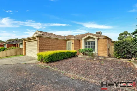 Property photo of 4 Caulfield Crescent Roxburgh Park VIC 3064