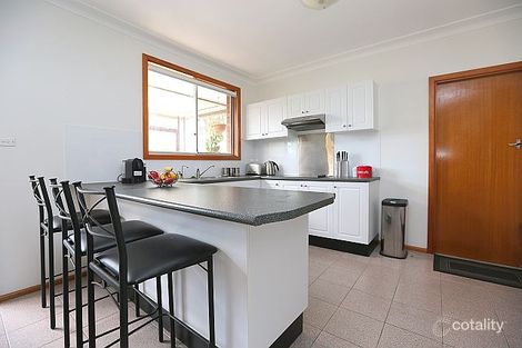 Property photo of 4 Arana Close Georges Hall NSW 2198