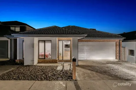 Property photo of 15 Vasse Circuit Mount Duneed VIC 3217