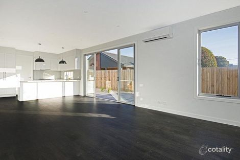 Property photo of 9 Surrey Street McCrae VIC 3938