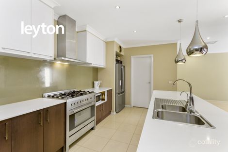 Property photo of 27 Kindred Avenue Cranbourne North VIC 3977