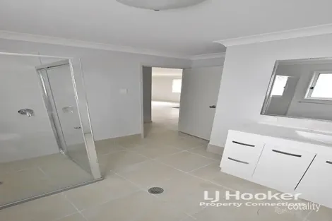 Property photo of 2/25 Old Gympie Road Kallangur QLD 4503