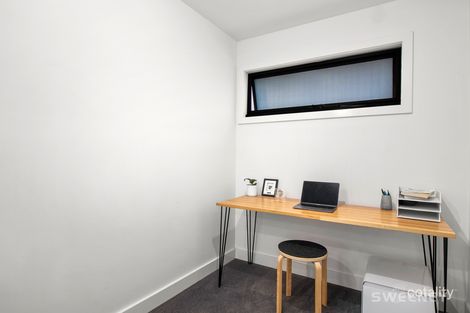 Property photo of 2/14 Collins Avenue Altona North VIC 3025