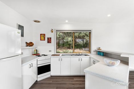 Property photo of 8 Wunda Court St Andrews Beach VIC 3941