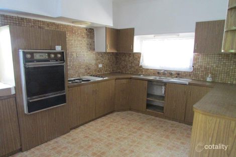 Property photo of 65 Craig Avenue Warracknabeal VIC 3393