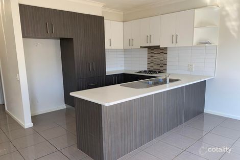 Property photo of 2/35 Red Robin Road Truganina VIC 3029