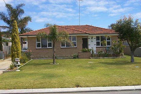 19 Davilak Ave, Hamilton Hill, WA 6163