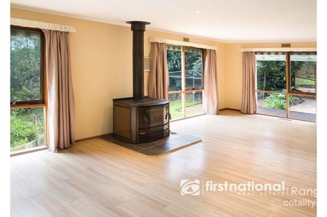 3 Mountain Ave, Emerald, VIC 3782