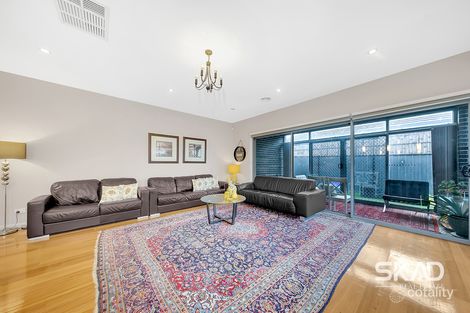 Property photo of 10 Falkland Road Craigieburn VIC 3064