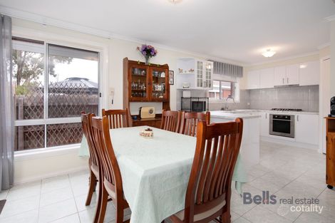 Property photo of 11/21 Patonga Drive Delahey VIC 3037