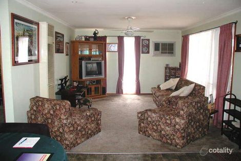 Property photo of 44 Cassowary Avenue Werribee VIC 3030