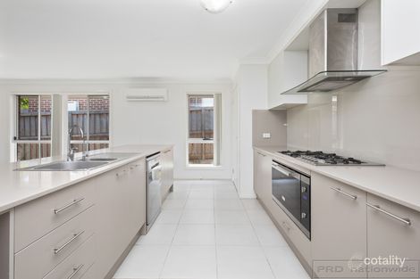 Property photo of 4 Oystercatcher Street Aberglasslyn NSW 2320