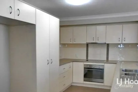 Property photo of 2 Clark Close Kingaroy QLD 4610