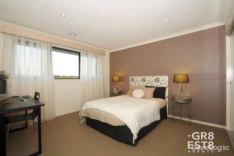 Property photo of 21 John Russell Road Cranbourne West VIC 3977